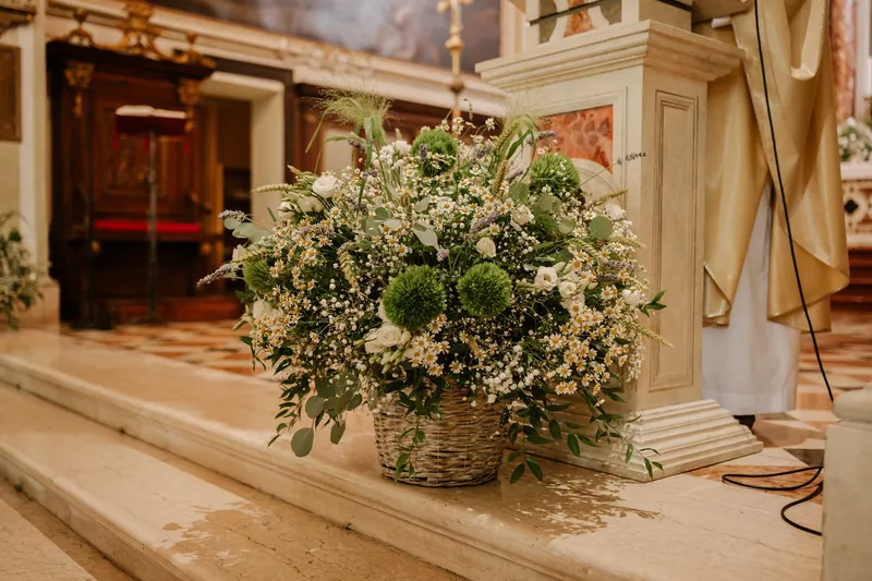 Dettaglio dei fiori scelti per un allestimento di matrimonio